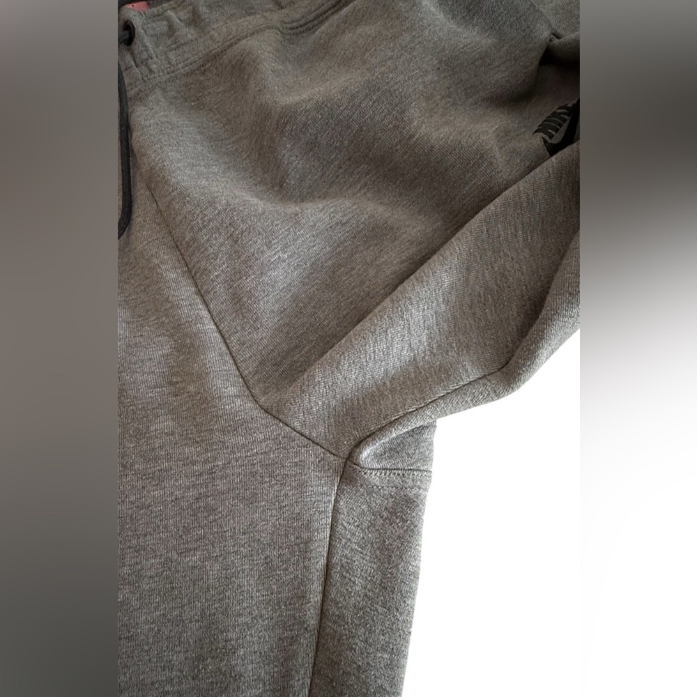 Nike Tech Joggers - Picture 6 of 11